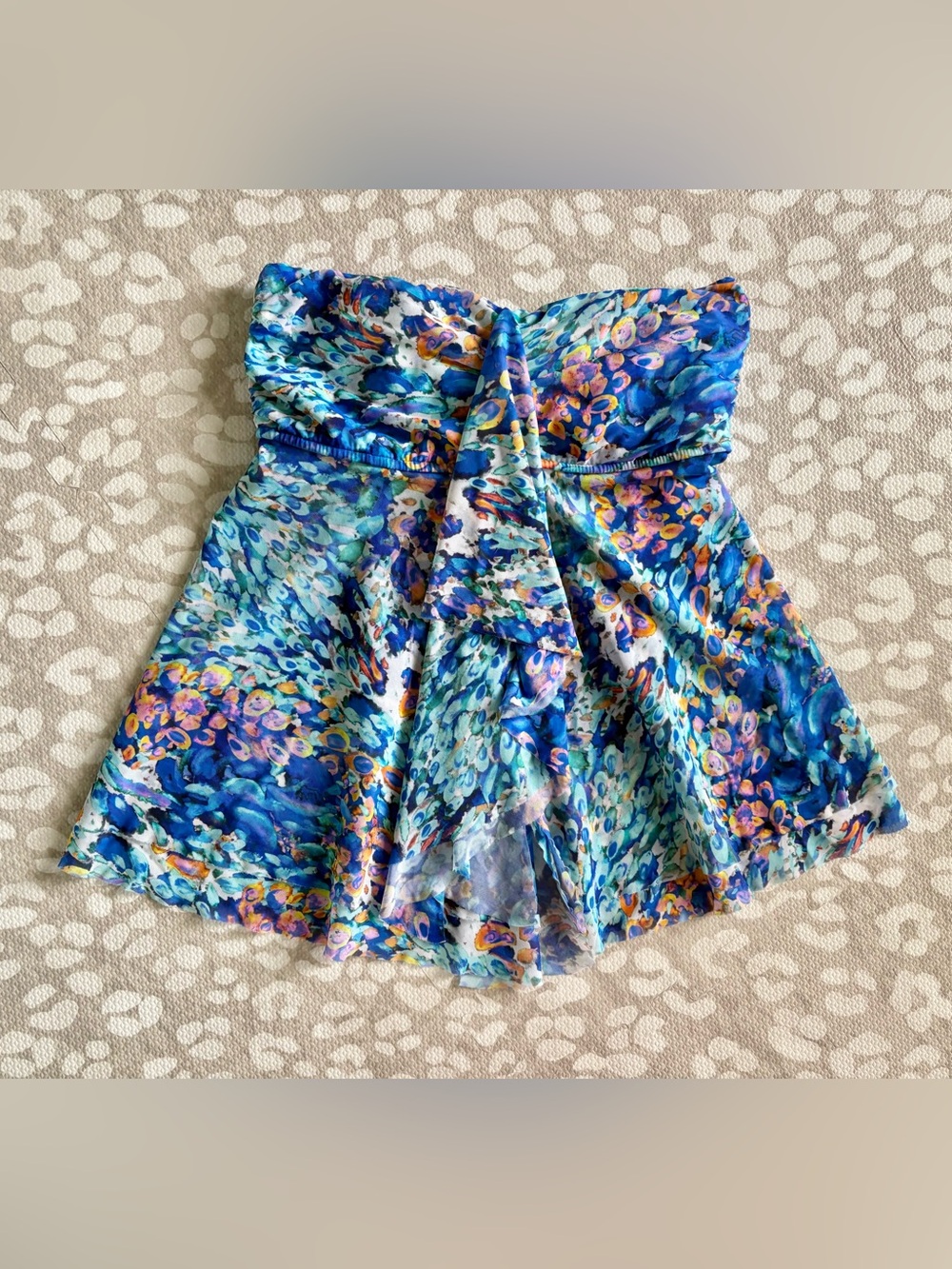 Venus size 14 strapless flowy swim top